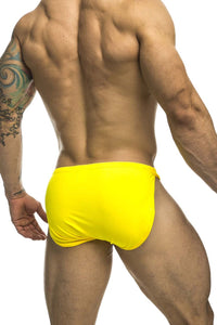 JUSTIN+SIMON XSJ09 Running Shorts Color Yellow