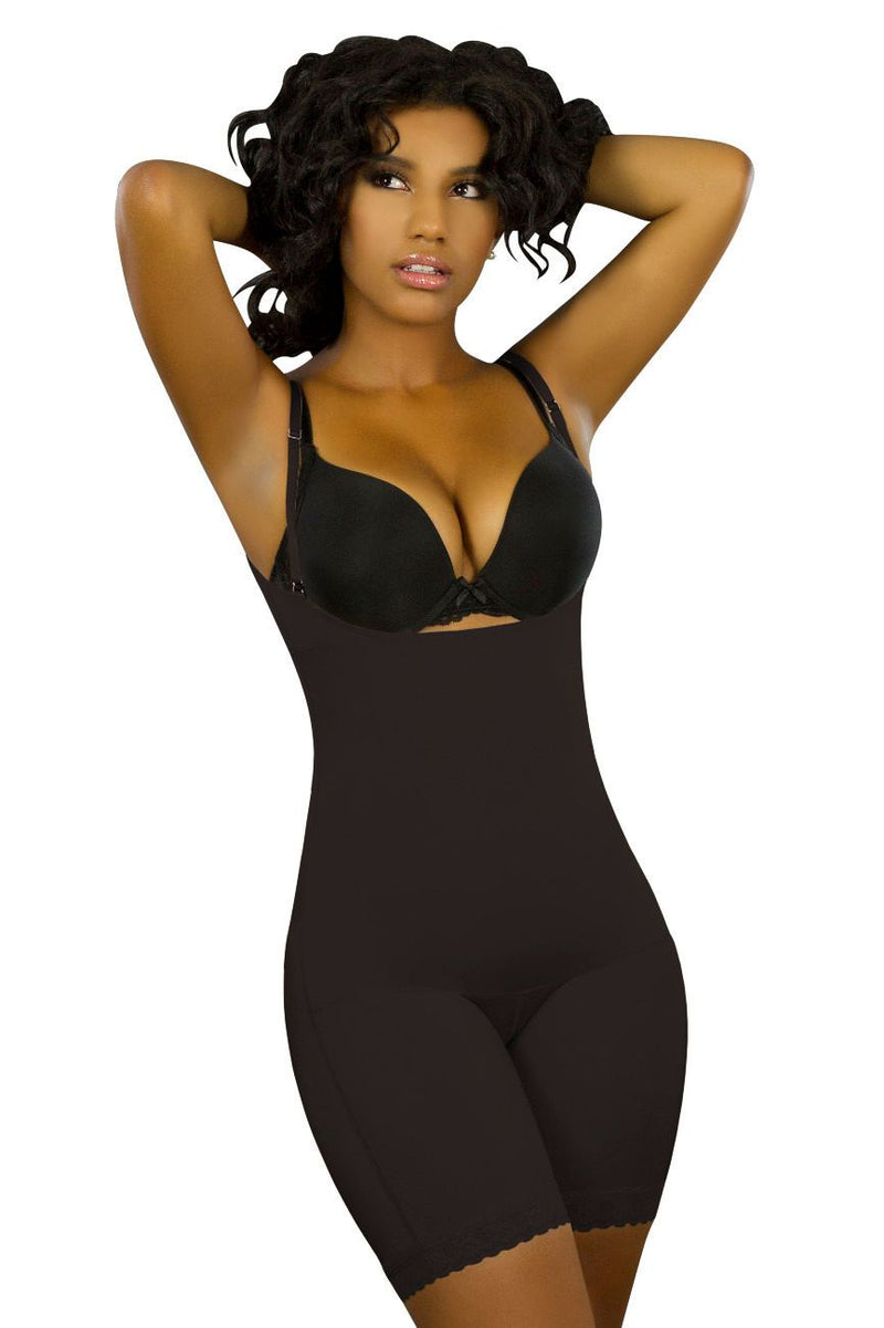 Ann Chery Bodysuits and Compression Garments for Women and Men – D.U.A.